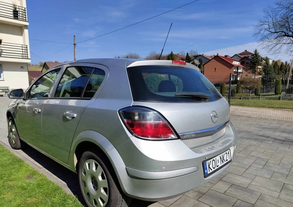 Opel Astra cena 10500 przebieg: 196000, rok produkcji 2010 z Olkusz małe 172